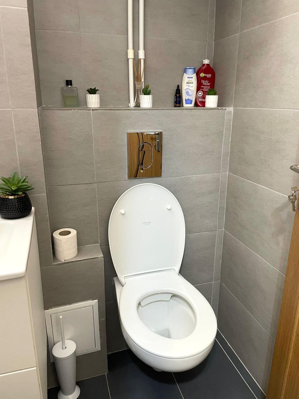 Apartament Inu Orşova Eksteriør bilde