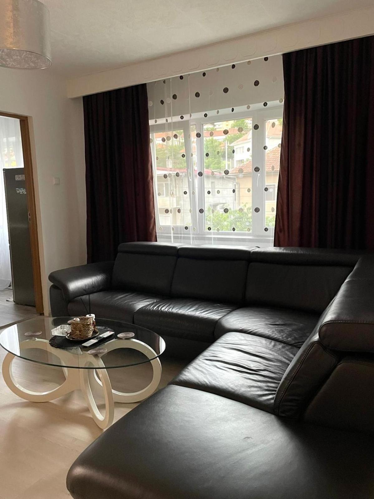 Apartament Inu Orşova Eksteriør bilde