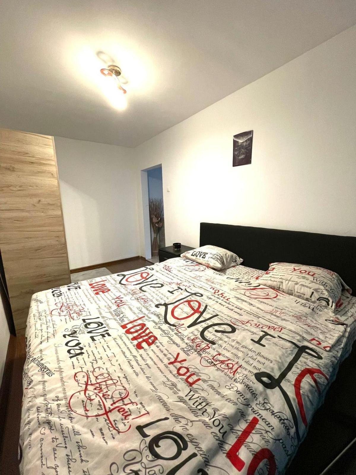 Apartament Inu Orşova Eksteriør bilde